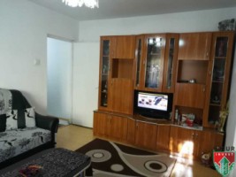 apartament-3-camere-mobilat-et-1-zona-vasile-aron-semaforului-4